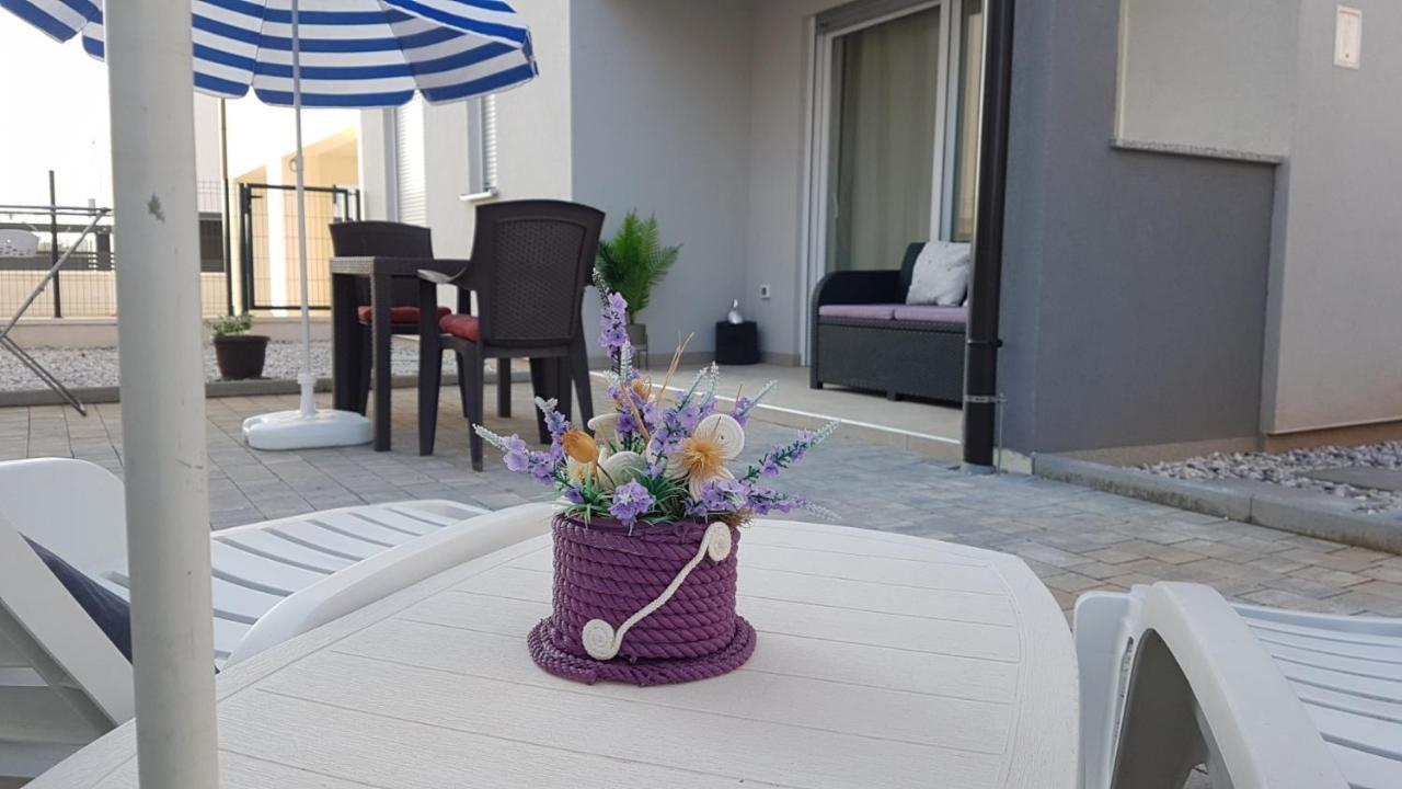 Apartments Brist Hills Pula Bagian luar foto