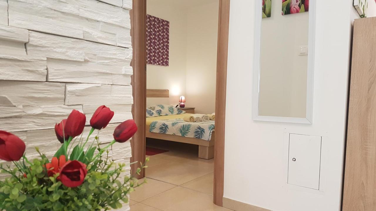 Apartments Brist Hills Pula Bagian luar foto