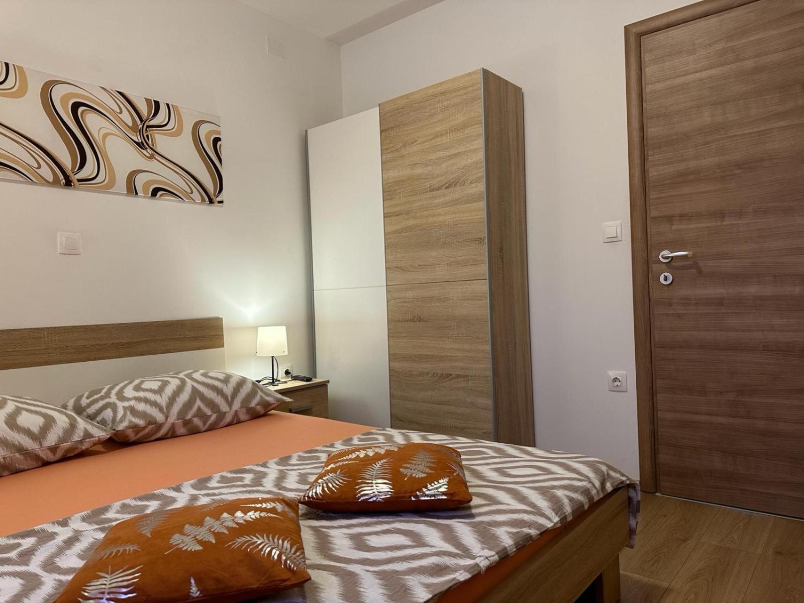Apartments Brist Hills Pula Bagian luar foto