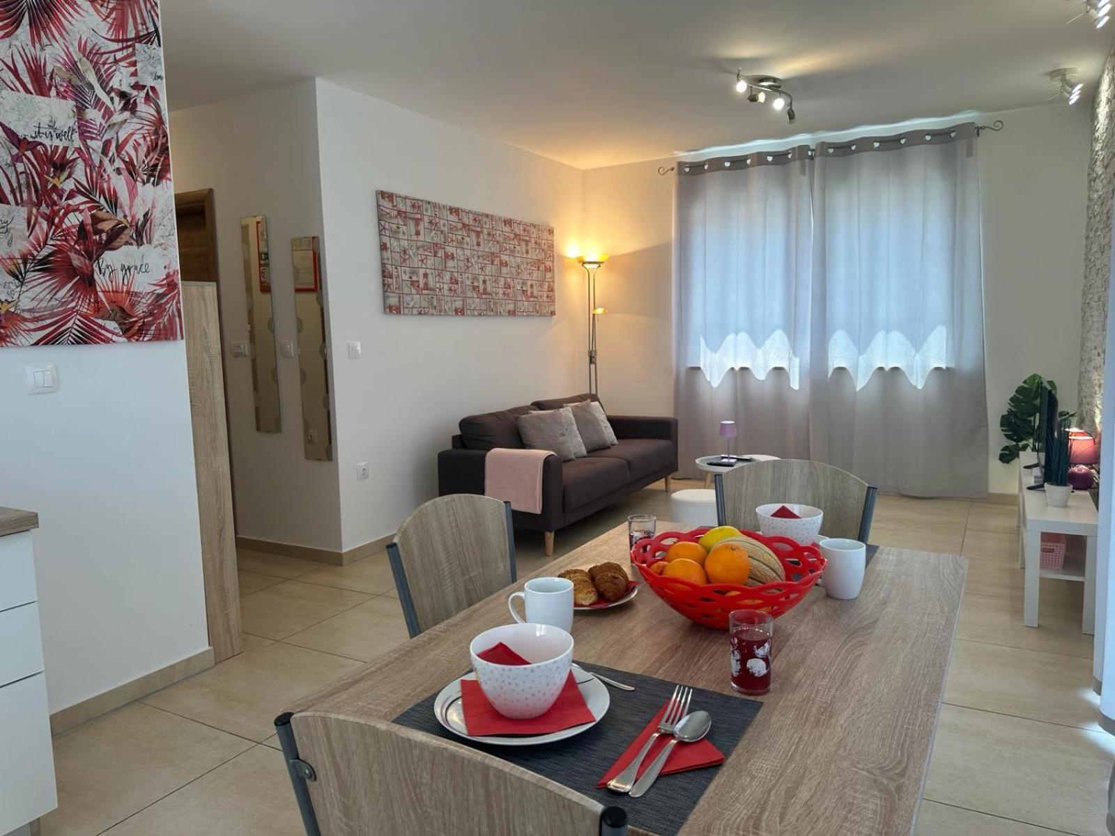 Apartments Brist Hills Pula Bagian luar foto