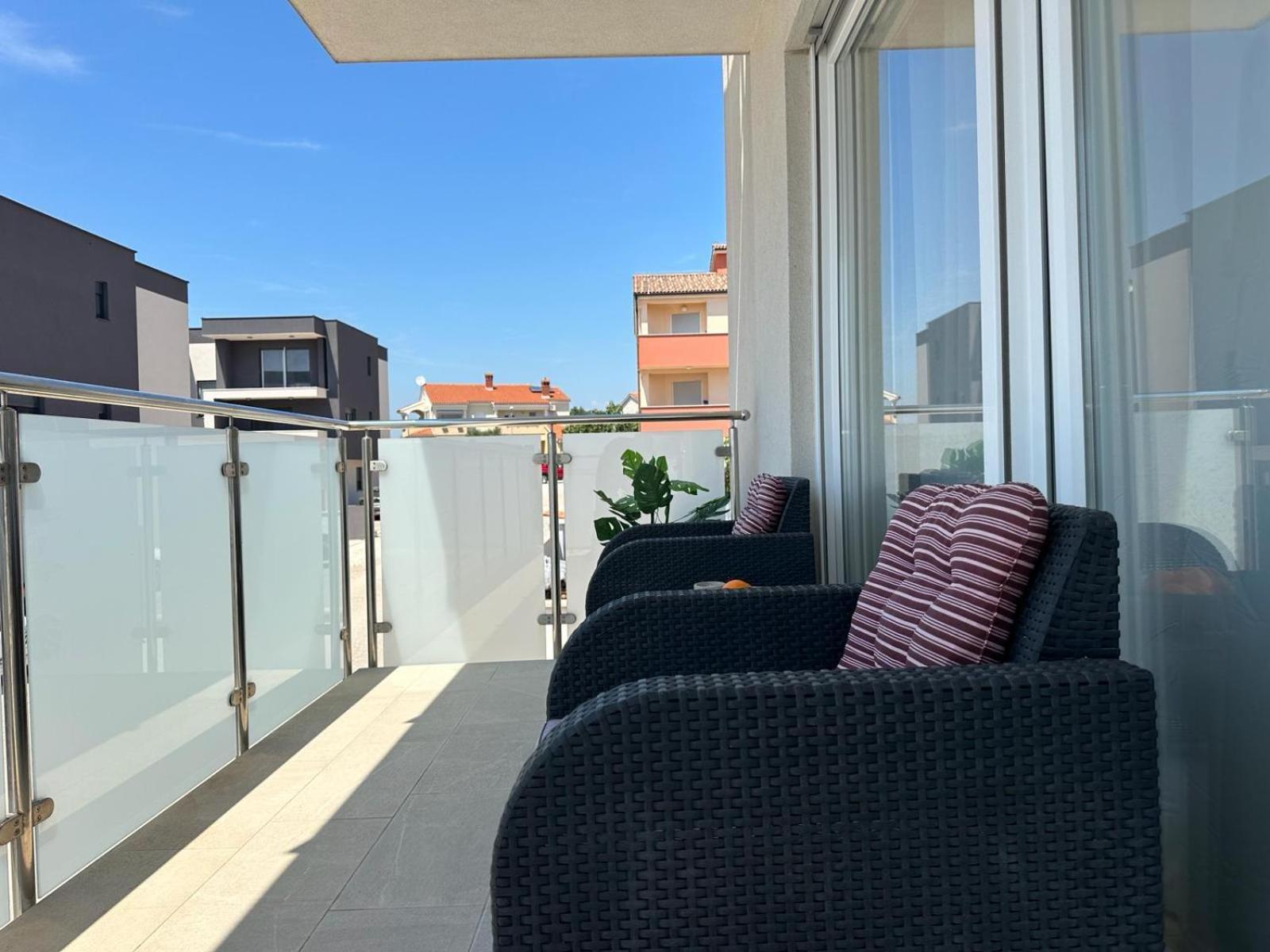 Apartments Brist Hills Pula Bagian luar foto
