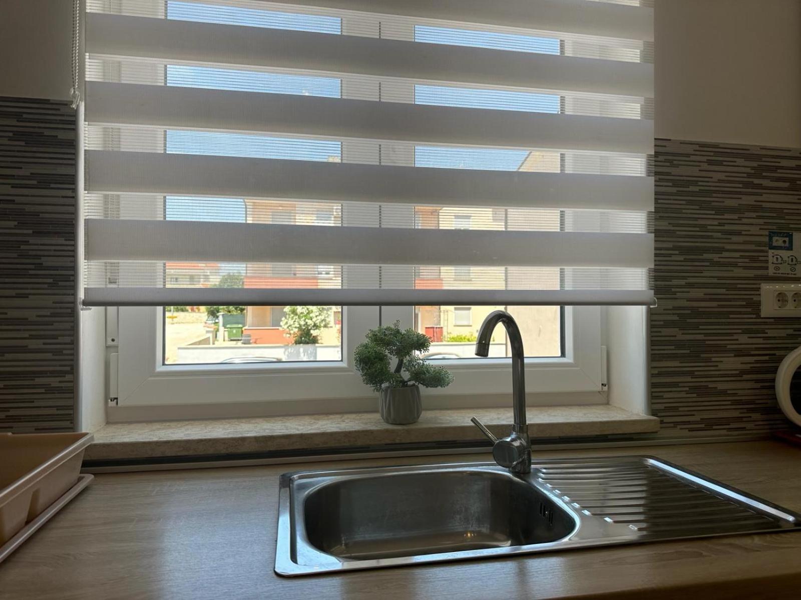 Apartments Brist Hills Pula Bagian luar foto