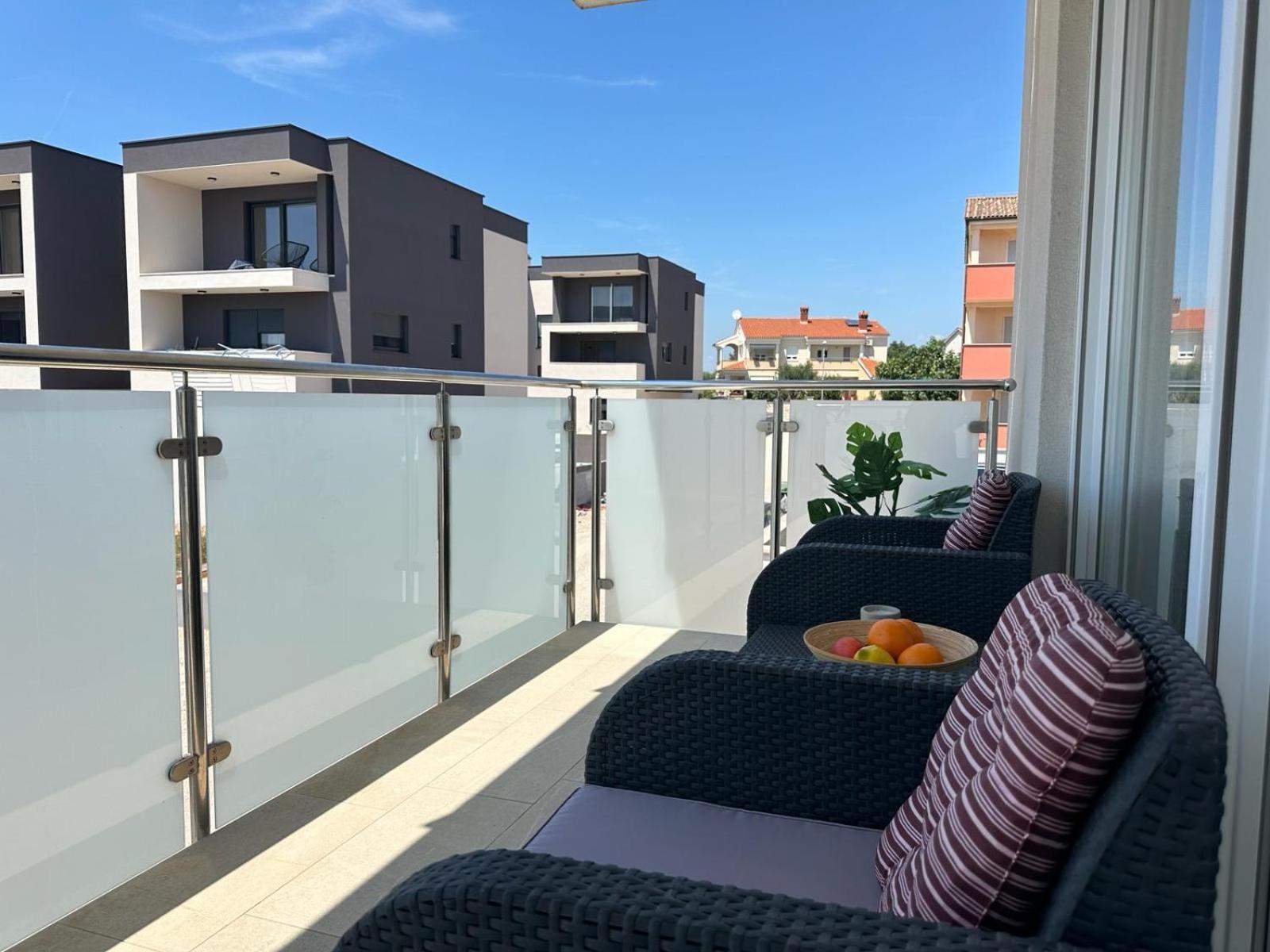 Apartments Brist Hills Pula Bagian luar foto